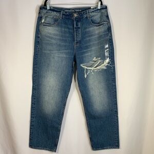 American Eagle Blue Distressed 90’s Boyfriend Jeans Long High Rise NWT